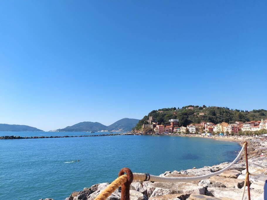 Elegante Appartamento La Spezia Centro Zewnętrze zdjęcie
